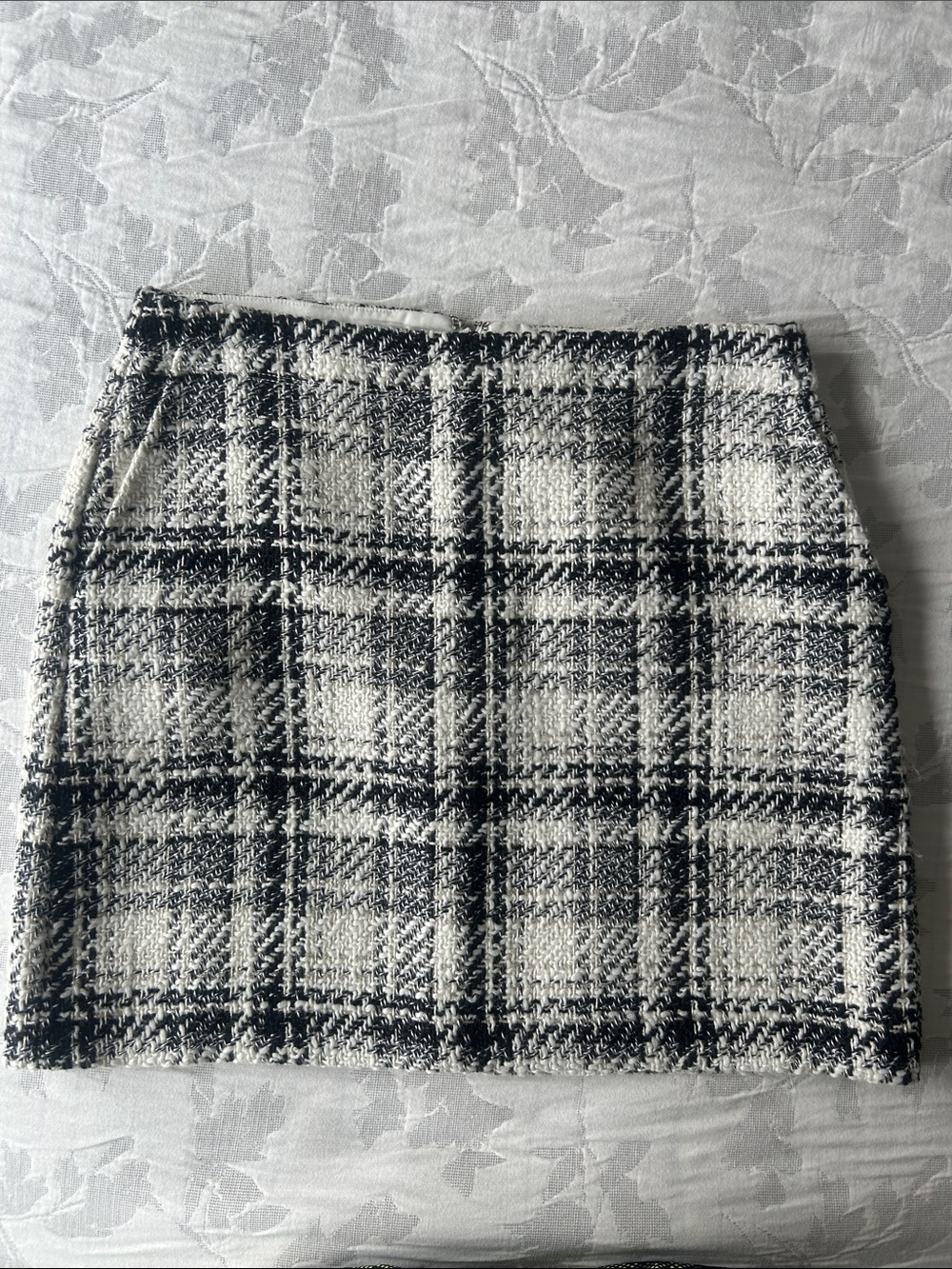 LOFT Black & White Plaid Tweed Mini Skirt sz 10